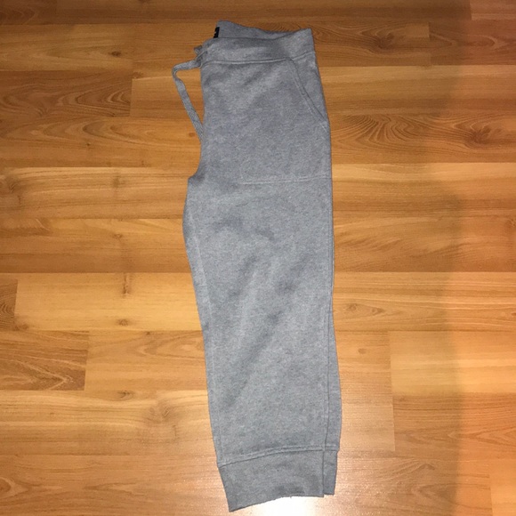 Capri pants - Picture 2 of 2